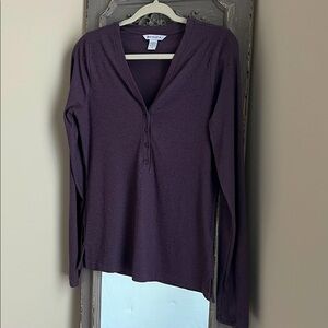 Athleta Women's Ribbed Henley- Plum-Sz Medium-Like New!